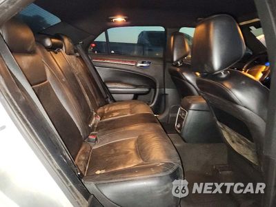 Zdjęcie 10 z 12 samochodu: 2012 CHRYSLER 300 LIMITED VIN:2C3CCACG0CH224263 - miniatura