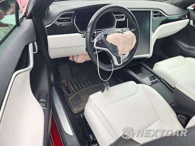 Zdjęcie 8 z 12 samochodu: 2017 TESLA MODEL S VIN:5YJSA1E10HF209443 - miniatura