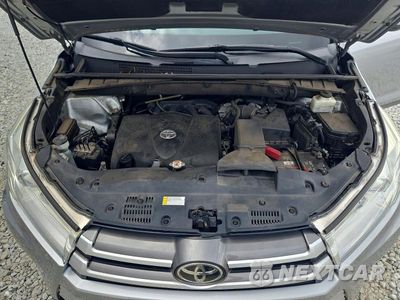 Zdjęcie 12 z 13 samochodu: 2019 TOYOTA HIGHLANDER XLE VIN:5TDKZRFH5KS348036 - miniatura