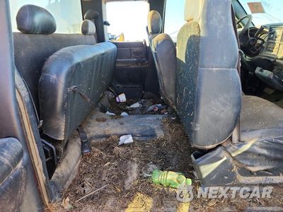 Zdjęcie 10 z 12 samochodu: 2000 CHEVROLET SILVERADO C1500 VIN:1GCEC19V1YZ172787 - miniatura