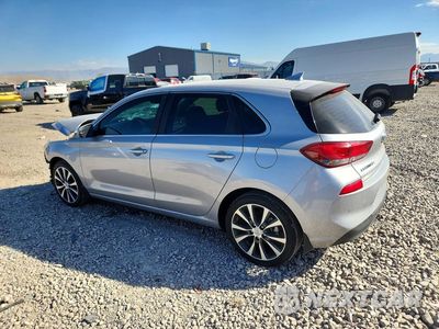Drugie zdjęcie samochodu z przodu: 2020 HYUNDAI ELANTRA GT BASE VIN:KMHH35LE6LU143901 - miniatura
