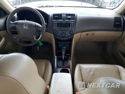 Zdjęcie 8 z 12 samochodu: 2007 HONDA ACCORD EX VIN:1HGCM56867A091180 - miniatura