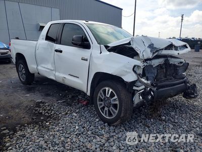 Czwarte zdjęcie samochodu z boku: 2019 TOYOTA TUNDRA SR5 VIN:5TFUW5F1XKX817614 - miniatura