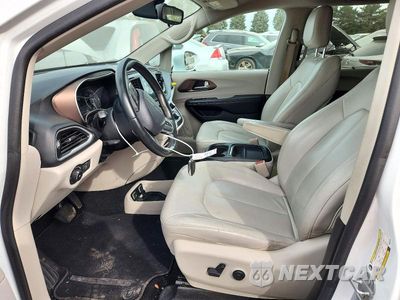 Zdjęcie 7 z 13 samochodu: 2017 CHRYSLER PACIFICA TOURING L VIN:2C4RC1BGXHR638109 - miniatura