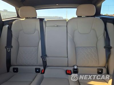 Zdjęcie 10 z 14 samochodu: 2026 VOLVO XC60 PLUS VIN:YV4M12RC6T1356584 - miniatura