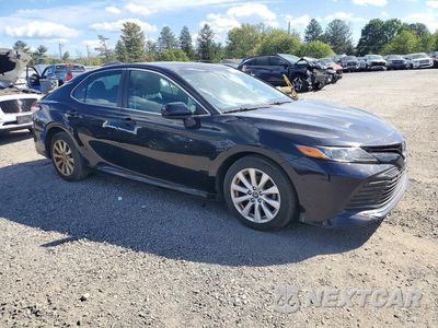 Czwarte zdjęcie samochodu z boku: 2020 TOYOTA CAMRY LE VIN:4T1C11AK8LU877506 - miniatura