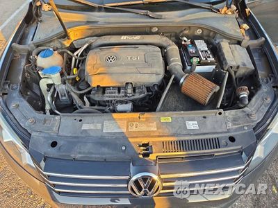 Zdjęcie 11 z 12 samochodu: 2014 VOLKSWAGEN PASSAT SE VIN:1VWBT7A39EC081374 - miniatura