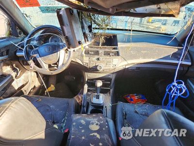 Zdjęcie 8 z 13 samochodu: 2009 HONDA ACCORD EXL VIN:1HGCP26879A046015 - miniatura