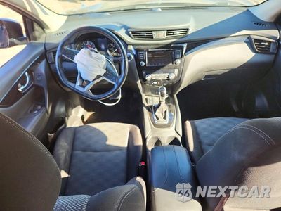 Zdjęcie 8 z 14 samochodu: 2019 NISSAN ROGUE SPORT SV VIN:JN1BJ1CR0KW625264 - miniatura