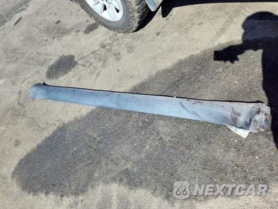 Zdjęcie 13 z 14 samochodu: 2023 TESLA MODEL Y VIN:7SAYGDEF6PF707556 - miniatura