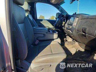 Zdjęcie 10 z 12 samochodu: 2018 GMC SIERRA K2500 HEAVY DUTY VIN:1GT02REY7JZ243900 - miniatura
