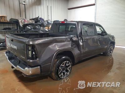 Trzecie zdjęcie samochodu z tyłu: 2026 RAM 1500 LARAMIE VIN:3C6SRFJPXT4181971 - miniatura