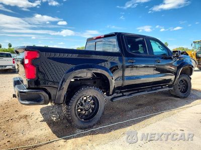 Trzecie zdjęcie samochodu z tyłu: 2024 CHEVROLET SILVERADO K1500 RST VIN:1GCUDEEL3RZ376271 - miniatura