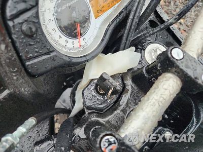 Zdjęcie 8 z 9 samochodu: 2013 SUZUKI DL650 A VIN:JS1VP56A1D2102328 - miniatura