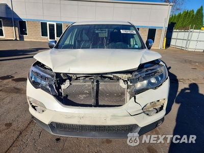 Piąte zdjęcie samochodu w środku: 2017 HONDA PILOT LX VIN:5FNYF6H19HB080431 - miniatura