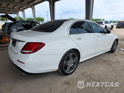 Trzecie zdjęcie samochodu z tyłu: 2018 MERCEDES-BENZ E 300 VIN:WDDZF4JB4JA407804 - miniatura