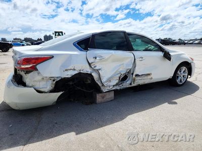 Trzecie zdjęcie samochodu z tyłu: 2015 NISSAN ALTIMA 2.5 SV VIN:1N4AL3AP2FC207897 - miniatura