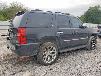Trzecie zdjęcie samochodu z tyłu: 2009 CHEVROLET TAHOE K1500 LTZ VIN:1GNFK33259R287984 - miniatura