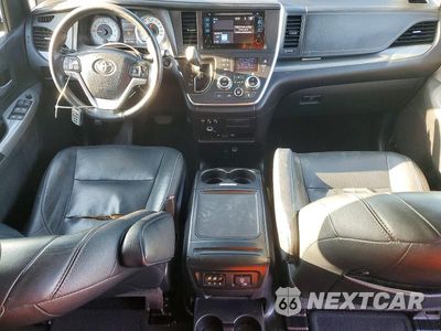 Zdjęcie 8 z 13 samochodu: 2015 TOYOTA SIENNA SPORT VIN:5TDXK3DC1FS559335 - miniatura