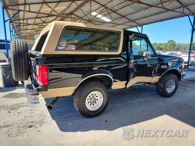 Trzecie zdjęcie samochodu z tyłu: 1990 FORD BRONCO U100 VIN:1FMEU15H4LLB28657 - miniatura