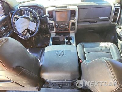 Zdjęcie 8 z 12 samochodu: 2015 RAM 2500 LARAMIE VIN:3C6UR5FL8FG587971 - miniatura