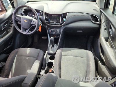 Zdjęcie 8 z 13 samochodu: 2019 CHEVROLET TRAX LS VIN:3GNCJKSB2KL315772 - miniatura