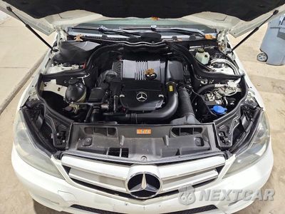 Zdjęcie 11 z 12 samochodu: 2013 MERCEDES-BENZ C 250 VIN:WDDGJ4HB7DF958277 - miniatura