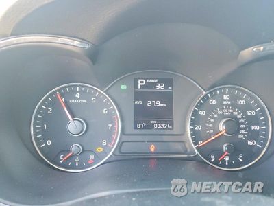 Zdjęcie 9 z 13 samochodu: 2018 KIA FORTE LX VIN:3KPFK4A7XJE254931 - miniatura