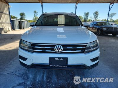 Piąte zdjęcie samochodu w środku: 2019 VOLKSWAGEN TIGUAN SE VIN:3VV2B7AX6KM101178 - miniatura