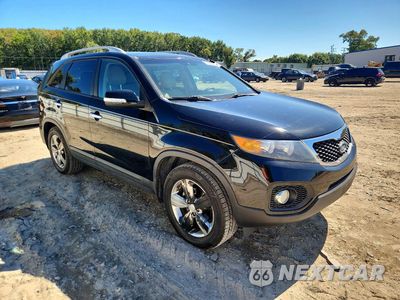 Czwarte zdjęcie samochodu z boku: 2013 KIA SORENTO EX VIN:5XYKU4A25DG386144 - miniatura