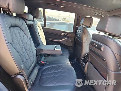 Zdjęcie 11 z 14 samochodu: 2026 BMW X7 XDRIVE40I VIN:5UX23EM02T9086532 - miniatura
