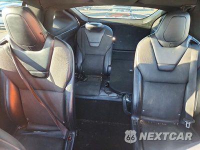 Zdjęcie 10 z 13 samochodu: 2016 TESLA MODEL X VIN:5YJXCBE29GF021906 - miniatura