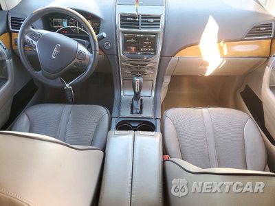 Zdjęcie 8 z 13 samochodu: 2011 LINCOLN MKX VIN:2LMDJ8JK8BBJ04492 - miniatura