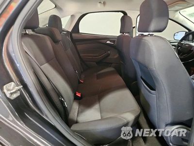 Zdjęcie 10 z 13 samochodu: 2016 FORD FOCUS SE VIN:1FADP3F21GL402809 - miniatura