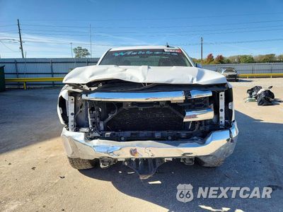 Piąte zdjęcie samochodu w środku: 2016 CHEVROLET SILVERADO K1500 LT VIN:1GCVKREC2GZ236744 - miniatura