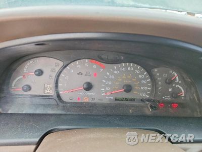 Zdjęcie 9 z 13 samochodu: 2002 TOYOTA SEQUOIA SR5 VIN:5TDBT44A72S074297 - miniatura