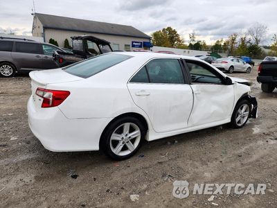 Trzecie zdjęcie samochodu z tyłu: 2014 TOYOTA CAMRY SE VIN:4T1BF1FK0EU849031 - miniatura