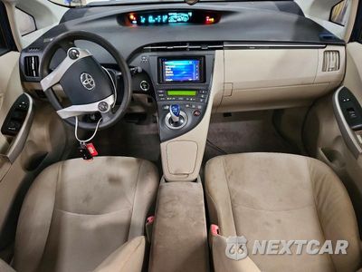 Zdjęcie 8 z 13 samochodu: 2011 TOYOTA PRIUS TWO VIN:JTDKN3DU6B0261273 - miniatura