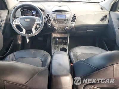 Zdjęcie 8 z 13 samochodu: 2012 HYUNDAI TUCSON GLS VIN:KM8JU3ACXCU392187 - miniatura