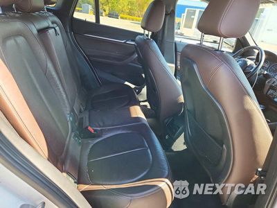 Zdjęcie 11 z 13 samochodu: 2017 BMW X1 XDRIVE28I VIN:WBXHT3C37H5F68428 - miniatura