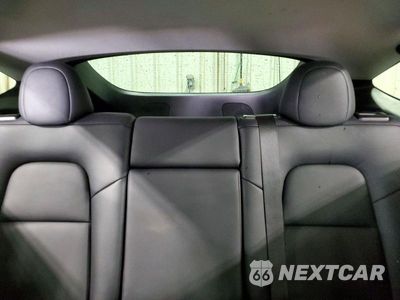 Zdjęcie 10 z 13 samochodu: 2024 TESLA MODEL Y VIN:7SAYGDEE2RA260103 - miniatura