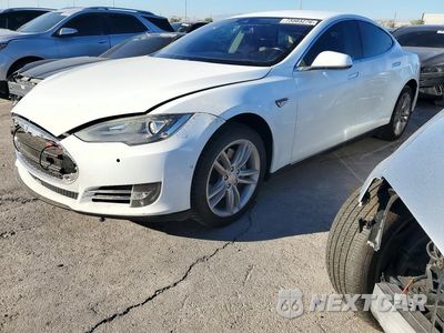 2014 TESLA MODEL S 5YJSA1H11EFP68183 - główne zdjęcie licytacji z USA - miniatura