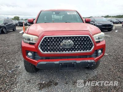 Piąte zdjęcie samochodu w środku: 2018 TOYOTA TACOMA TRD OFF-ROAD VIN:3TMCZ5AN0JM131535 - miniatura
