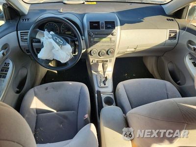 Zdjęcie 8 z 13 samochodu: 2011 TOYOTA COROLLA LE VIN:JTDBU4EE6BJ100030 - miniatura