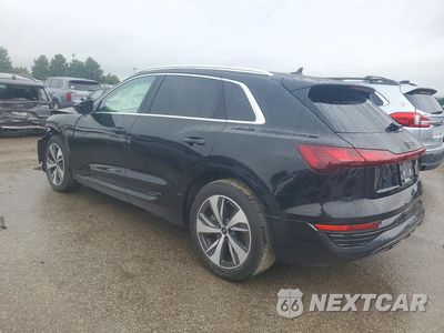 Drugie zdjęcie samochodu z przodu: 2024 AUDI Q8 E-TRON PRESTIGE VIN:WA16ABGE7RB013635 - miniatura
