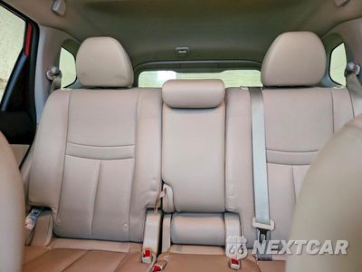 Zdjęcie 10 z 13 samochodu: 2015 NISSAN ROGUE SL VIN:5N1AT2MV6FC866429 - miniatura