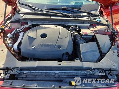 Zdjęcie 11 z 12 samochodu: 2019 VOLVO S60 T6 R-DESIGN VIN:7JRA22TM7KG000971 - miniatura