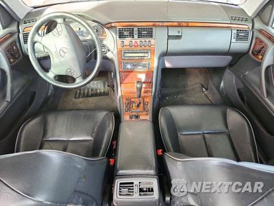 Zdjęcie 8 z 12 samochodu: 2000 MERCEDES-BENZ E 320 VIN:WDBJF65J2YB089785 - miniatura