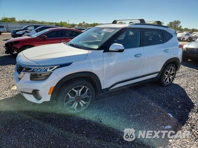 2023 KIA SELTOS SX KNDETCA25P7386169 - główne zdjęcie licytacji z USA - miniatura