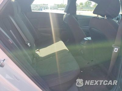 Zdjęcie 10 z 12 samochodu: 2025 HYUNDAI ELANTRA SEL SPORT VIN:KMHLM4DG0SU968851 - miniatura
